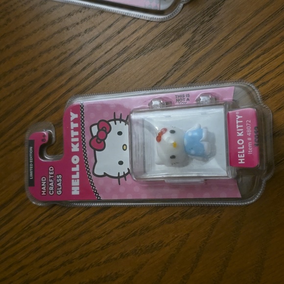 6 pc Glass Hello Kitty and friends minis - Picture 7 of 9